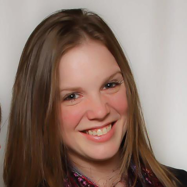 Michelle Miller headshot